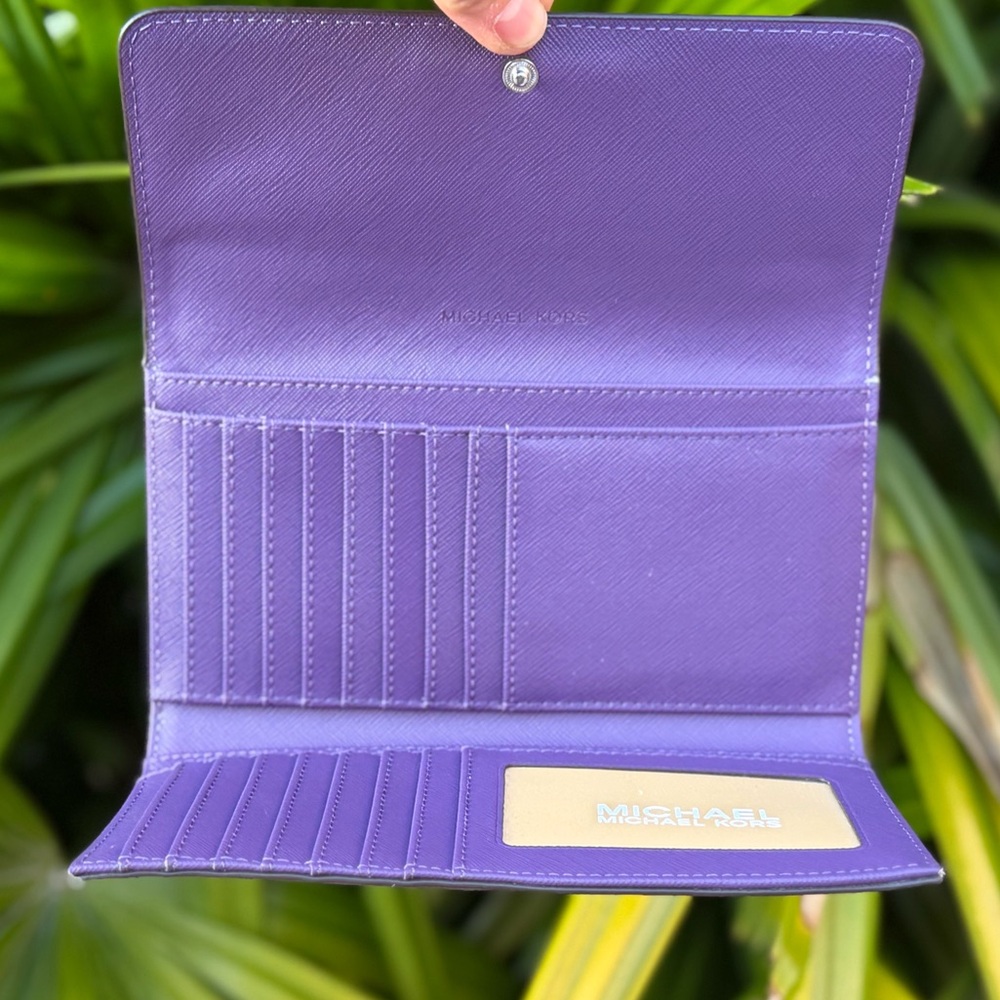 Michael Kors Jet Set Travel LG Trifold Wallet Purple - Picture 4 of 11